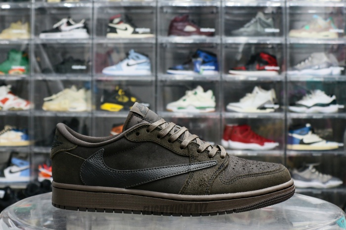 US Warehouse:Travis Scott x Air Jordan 1 Low OG “Velvet Brown”（A1）