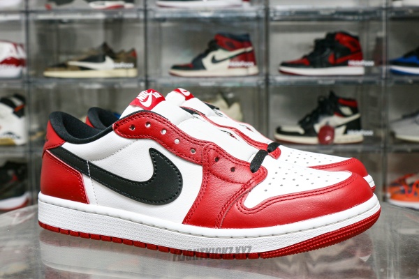 Air Jordan 1 Low OG “Chicago” 2025 (A1)