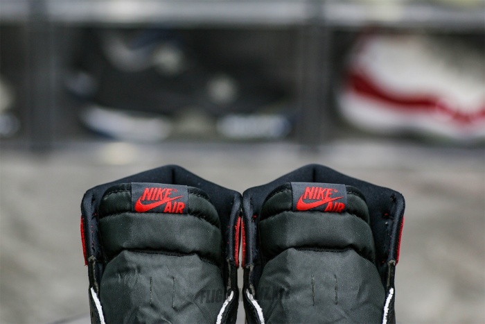 Air Jordan 1  Retro High OG Black Toe Reimagined（A1）
