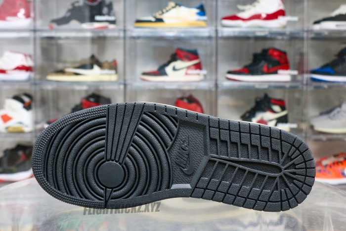 Travis Scott x Air Jordan 1 Low Black White Concept
