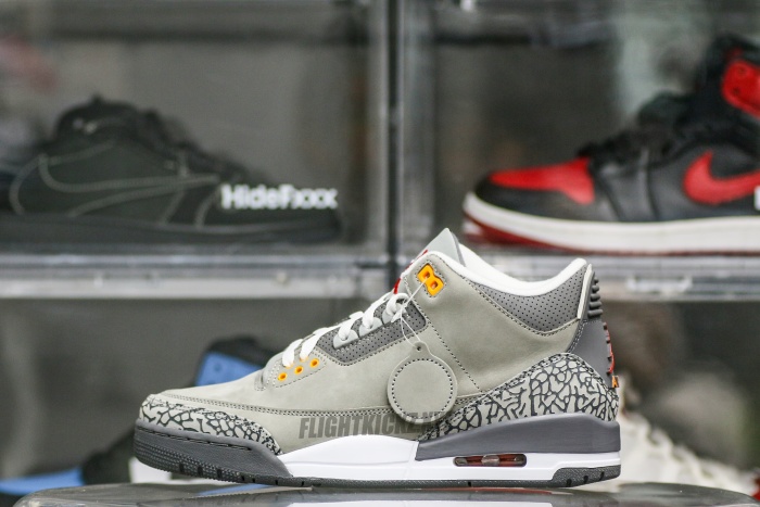 Air Jordan 3 Retro Cool Grey (2021)