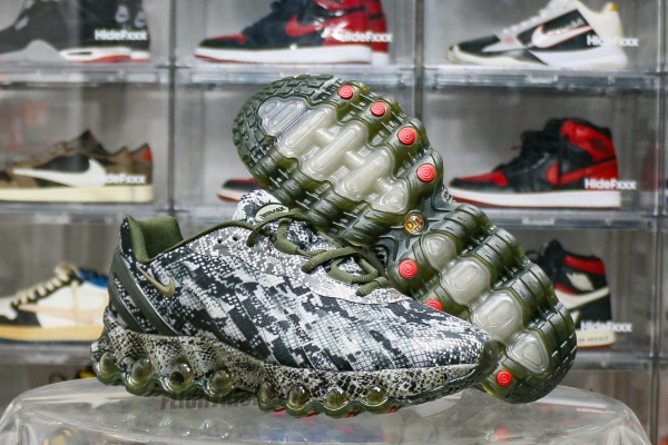 Nike Air Max Dn8 Snakeskin