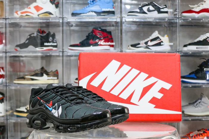 Nike Air Max Plus Multi Swoosh Black Crimson