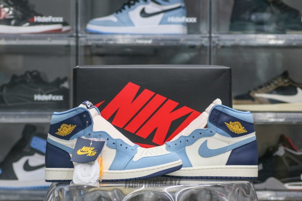 Air Jordan 1 High OG First in Flight WNMS