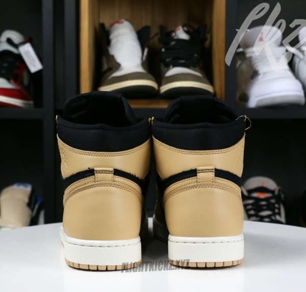 Air Jordan 1 Retro High OG 'Heirloom' 2022