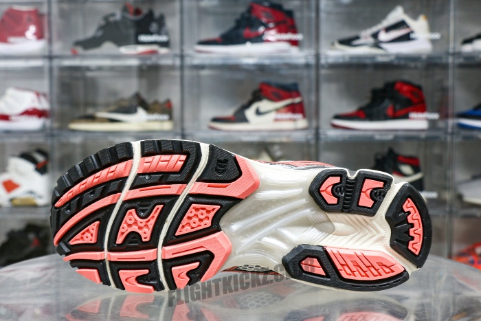Gel-Kayano 14 Silver Papaya 2025