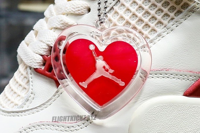 Jordan 4 Retro Valentines Day WMNS 2026 (A1)