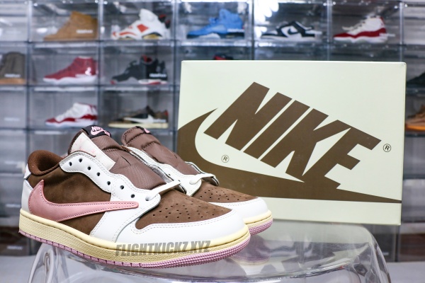 Travis Scott x Air Jordan 1 Low OG SP “Dark Pony/Pink Oxford”