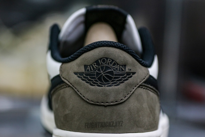 Air Jordan 1 Retro Low OG 'Mocha'