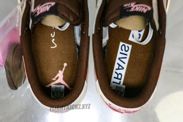 Travis Scott x Air Jordan 1 Low OG SP “Dark Pony/Pink Oxford”