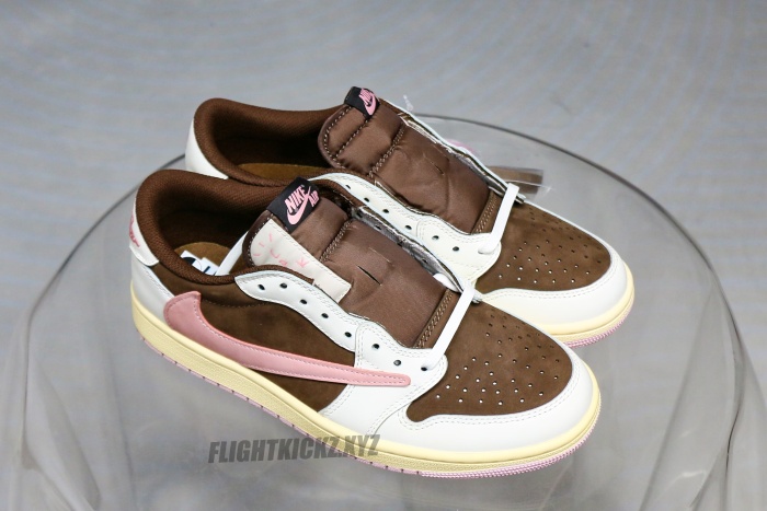 Travis Scott x Air Jordan 1 Low OG SP “Dark Pony/Pink Oxford”