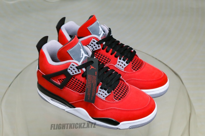 Jordan 4 Retro Toro Bravo 2026（A1）