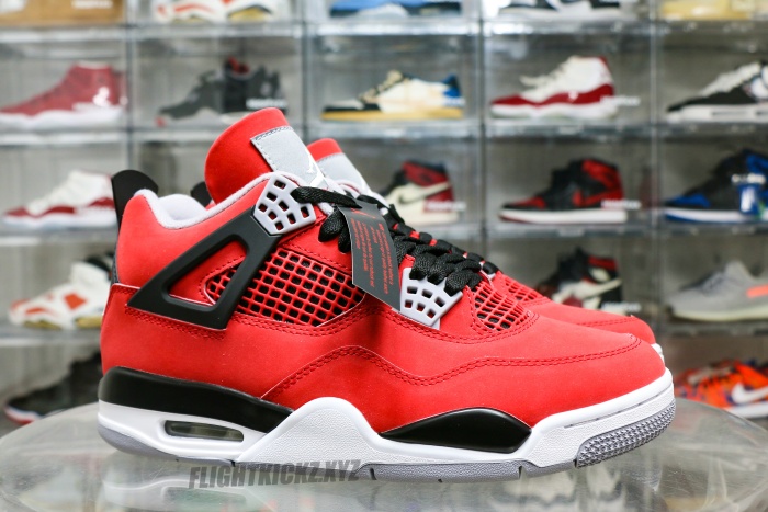 Jordan 4 Retro Toro Bravo 2026（A1）