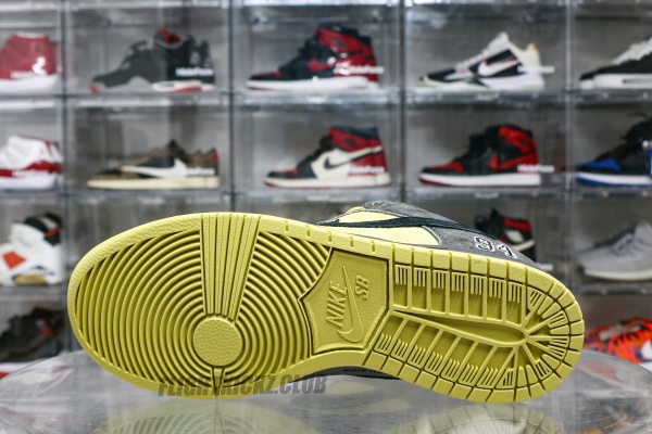 Nike SB Dunk Low Supreme 94 Hulk