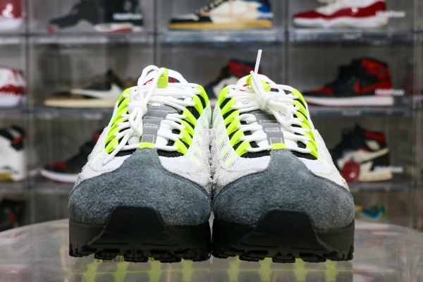 Undefeated X Air Max 95 Geo Exclusive NYC Neon (A1)