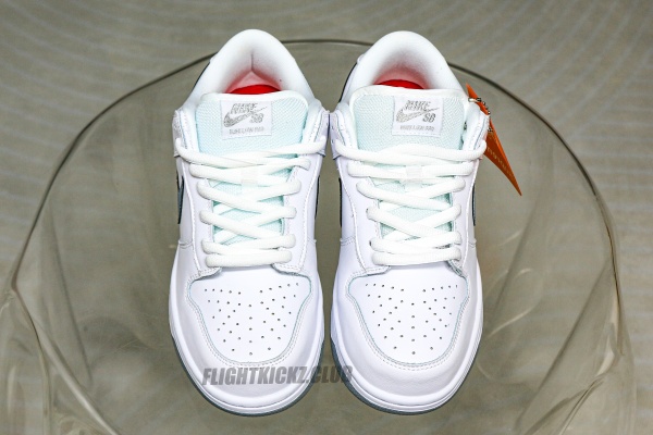 Nike SB Dunk Low Supreme 94 White Metallic Silver