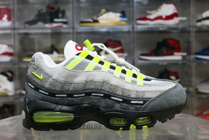 Undefeated X Air Max 95 Geo Exclusive NYC Neon (A1)