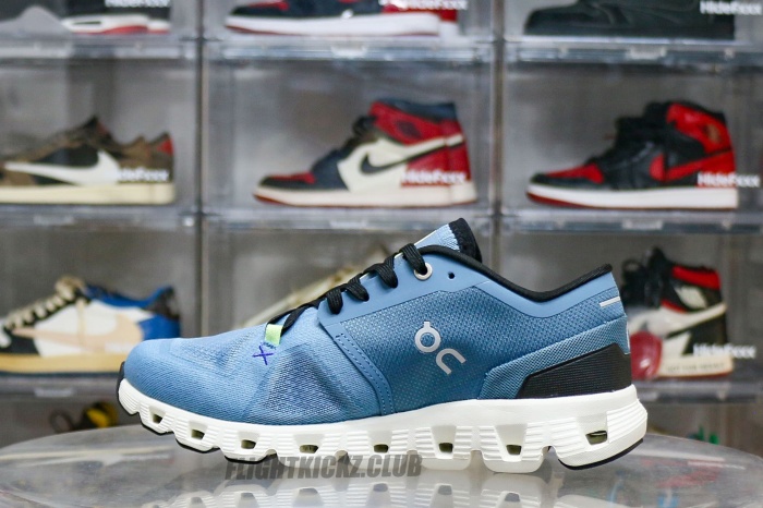 On Cloud X 3 Pewter White