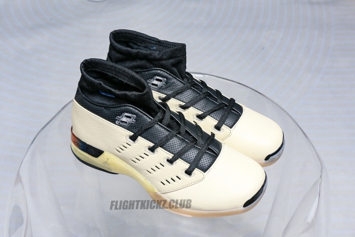 Jordan 17 Retro Low SP Infinite Archives 2025