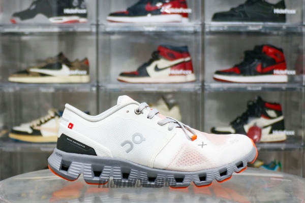 On Cloud X 3 Ivory Alloy