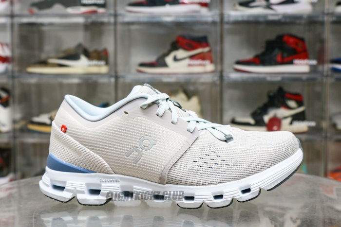 On Running Cloud X 4 Silver Chambray