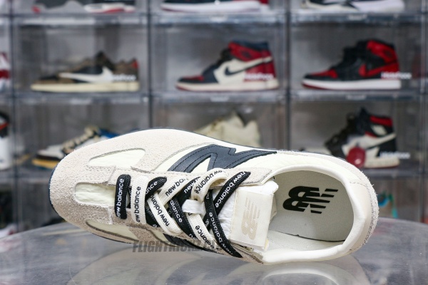 New Balance 471 Linen Angora Black