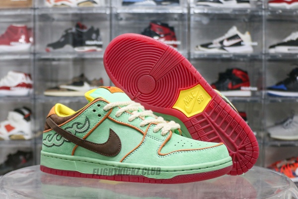Nike SB Dunk Low PRO QS “Rodeo”