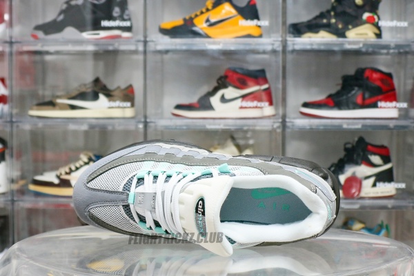 Nike Air Max 95 Hyper Turquoise