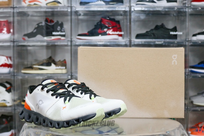 On Cloud X 3 Ivory Flame