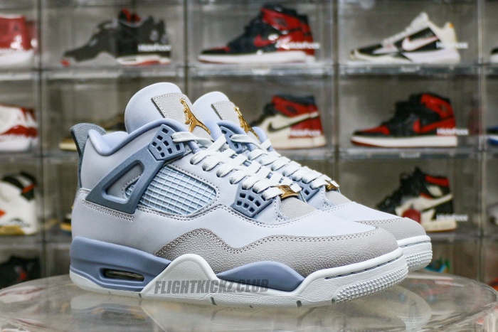 Air Jordan 4 UNC University Blue PE 2025 (A1)
