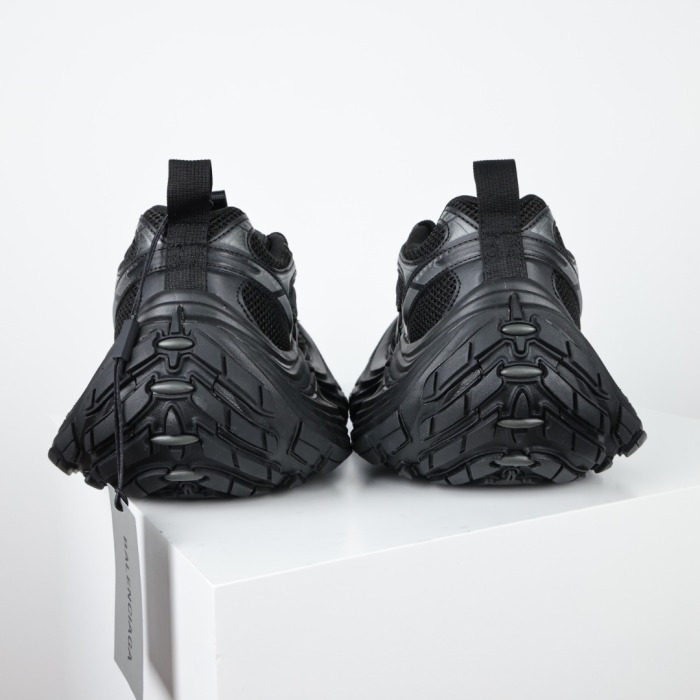 Balenciag* 10XL Sneaker Black