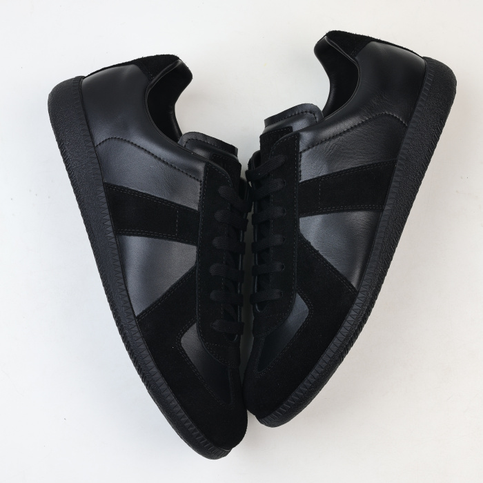 Maison Margiela Replica Black