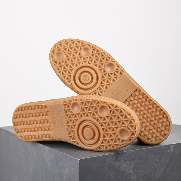 M@ison M@rgiela Replica ‘Beige Papyrus’
