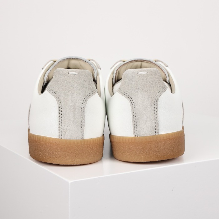 Maison Margiela Replica ’White Gray‘