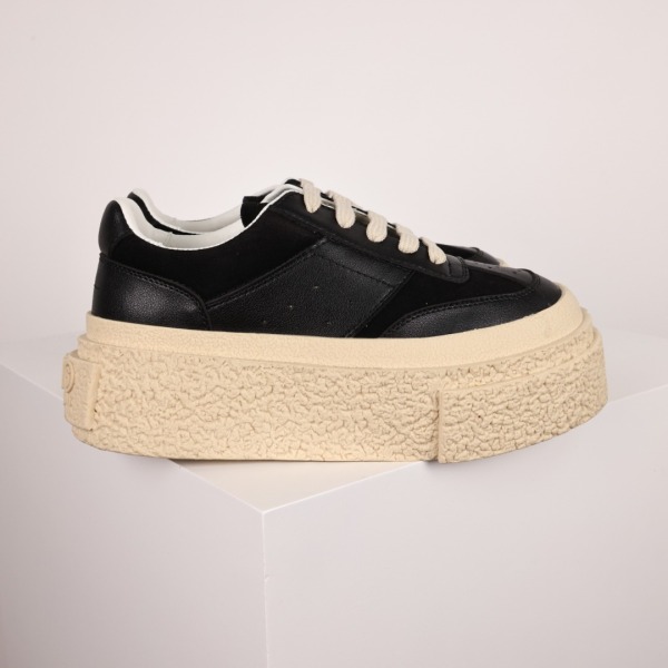 Maison Margiela Chunky Gambetta Black