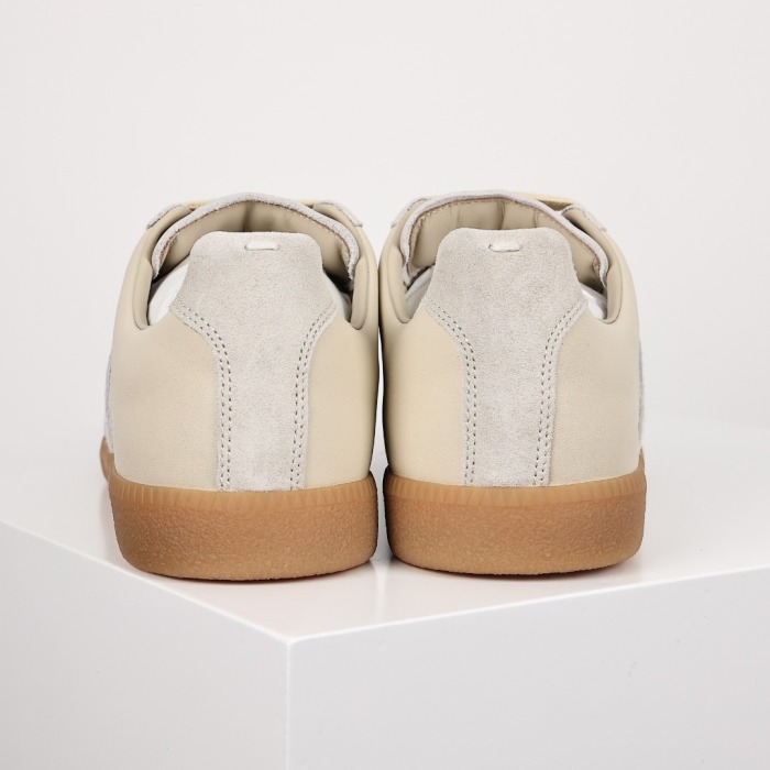 Maison Margiela Replica ’Beige Papyrus‘