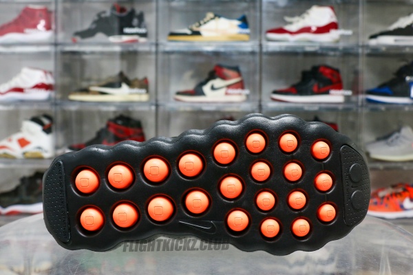 Nike Mind 002 Black Hyper Crimson