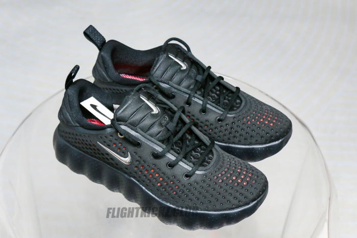 Nike Mind 002 Black Hyper Crimson