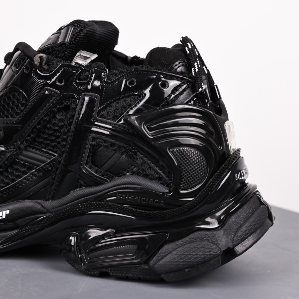Balenciag* Runner Sneaker 'Black'