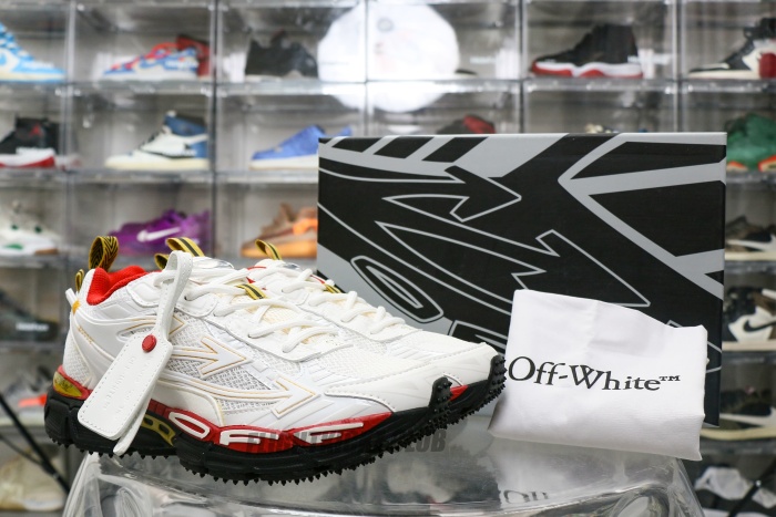 Off-White Be Right Back Holiday Exclusive Runner Sneakers