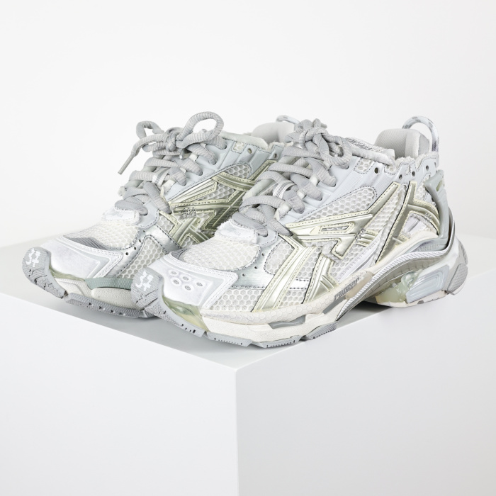 Balenciag* Runner Sneaker Triple White