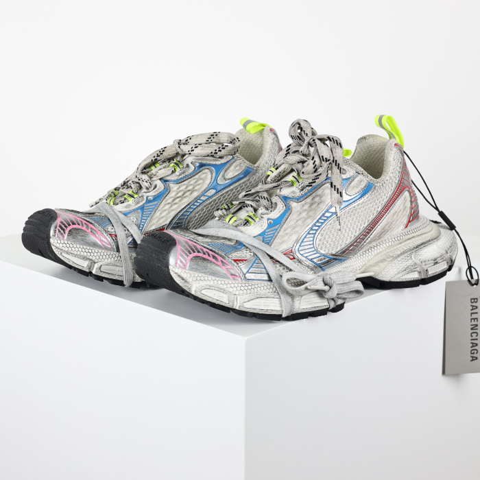 Balenciag* 3XL Ski Sneaker 'Worn-Out - White Blue Red'