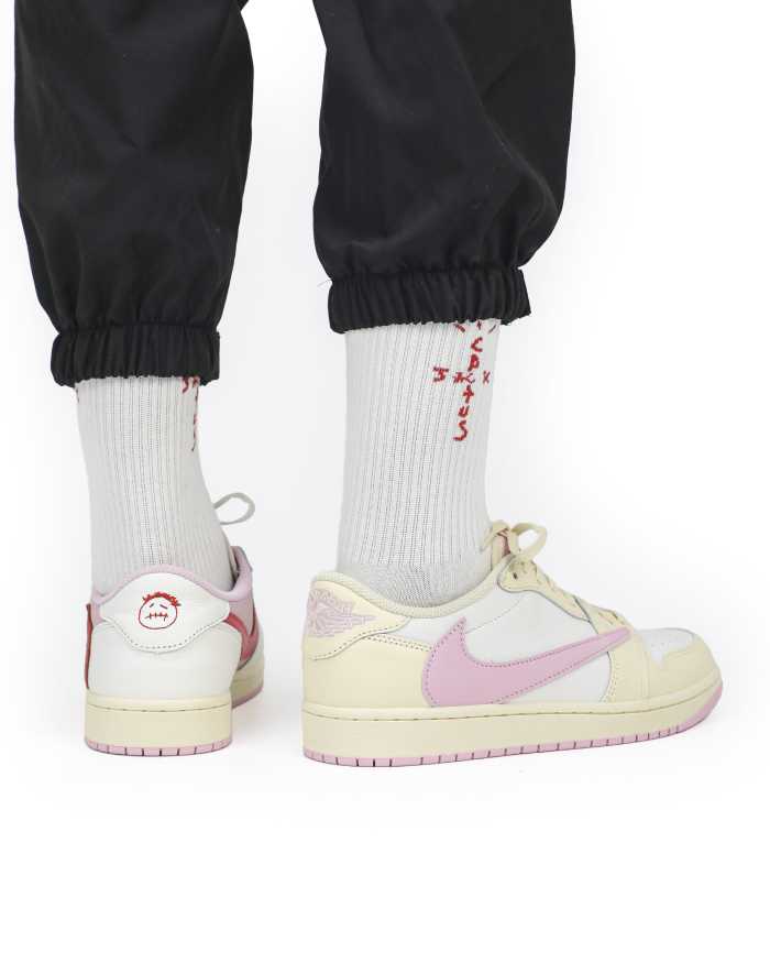 Travis Scott x Air Jordan 1 Low OG “Pink Pack”  Muslin Pink 2026 （A1）