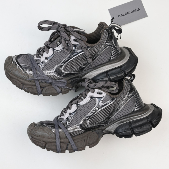 Balenciaga Worn-Out 3XL Sneakers in Barcelona