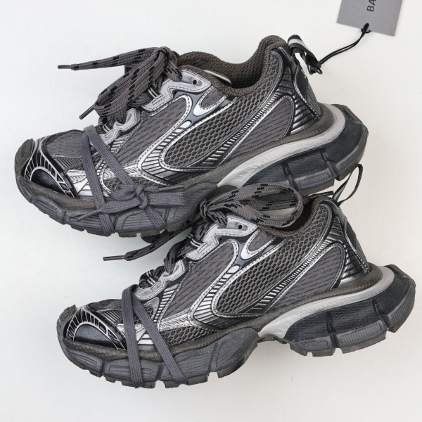Balenciaga 3XL Grey