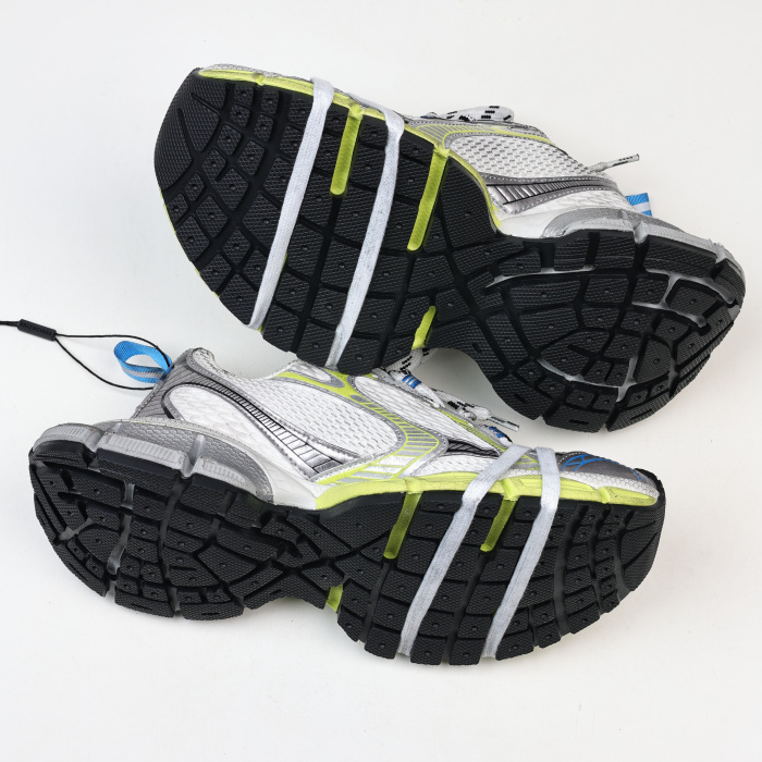 Balenciaga 3XL mesh-panel Sneakers