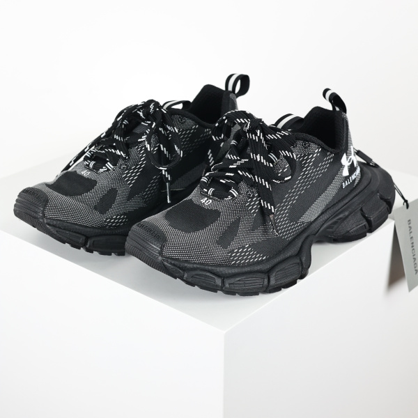 Balenciaga 3XL x Under Armour Black