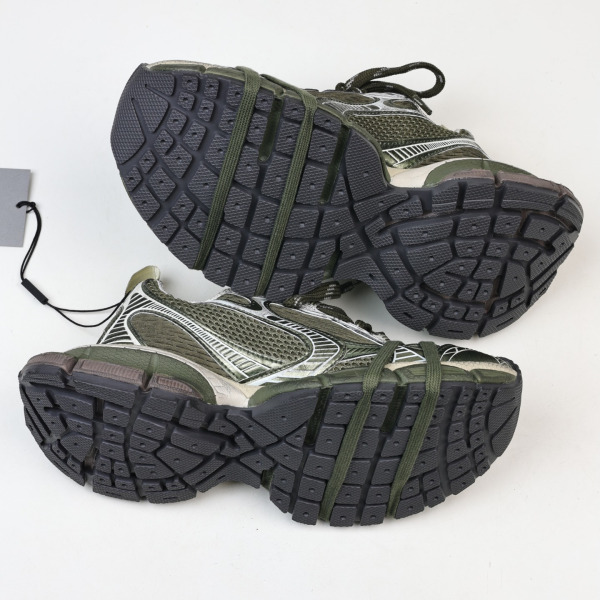 Balenciaga 3XL Dark Green Light Beige