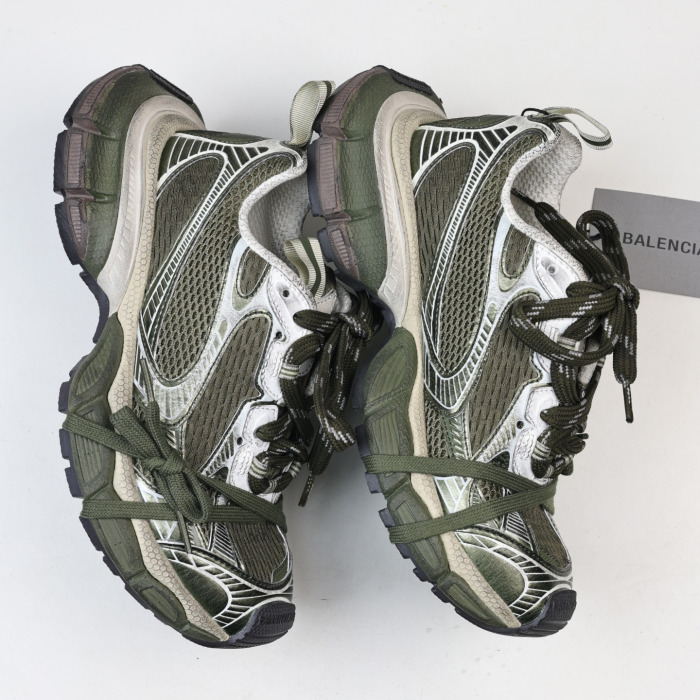 Balenciaga 3XL Dark Green Light Beige
