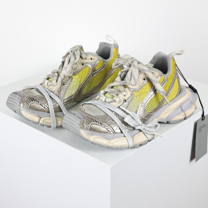 Balenciaga 3XL Worn-Out Gradient Yellow Off White